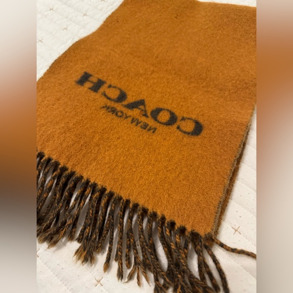 Coach scarfs. - Picture 1 of 3